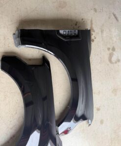 Alternative view of 2017-2022 Ford F-250 Fenders