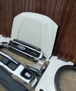 Alternative view of F-250 King Ranch Front End