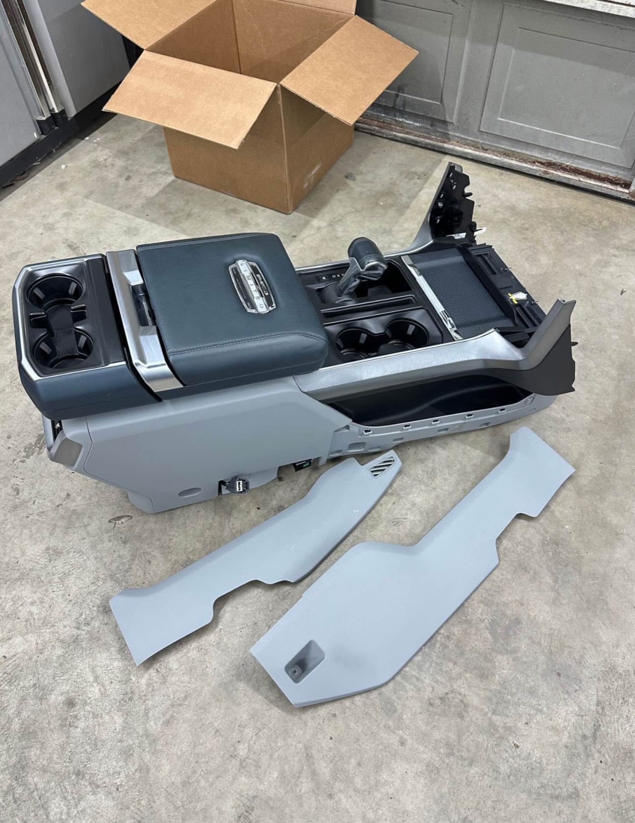 Ford F-150 center console