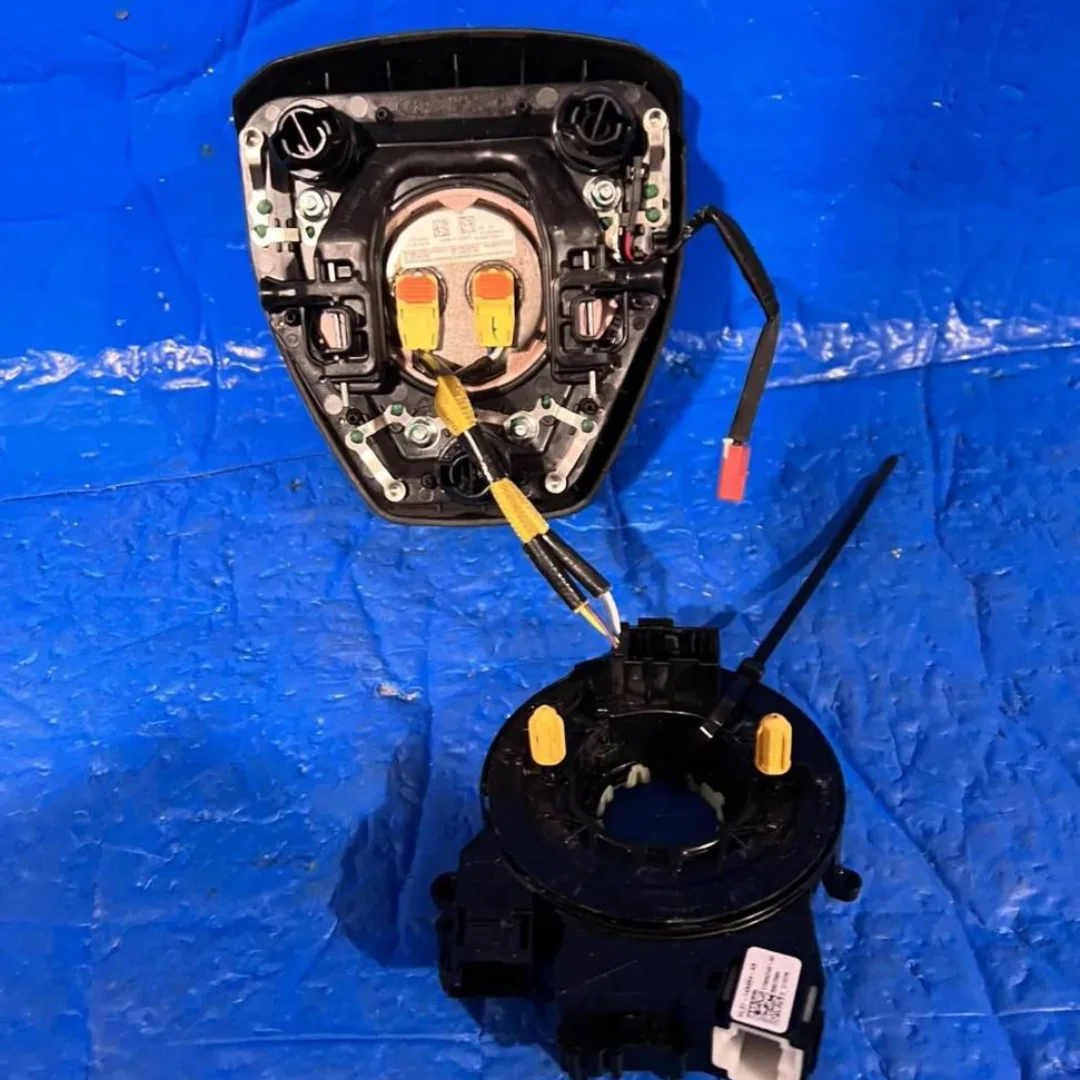 2015-2016-2017-2018-2019-2020 Ford F150 Driver Wheel Airbag Black W/ Clock Sprig - Image 2